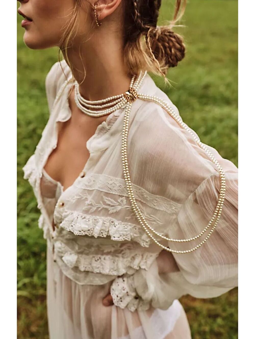 NWT FREE PEOPLE TOO LATE PEARL SHOULDER NECKLACE